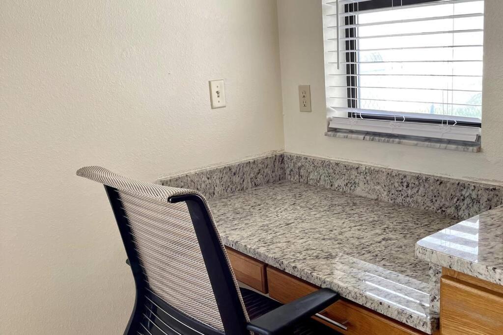 Delightful 3 Bdrm Home, Mins To Clearwater Beach Extérieur photo